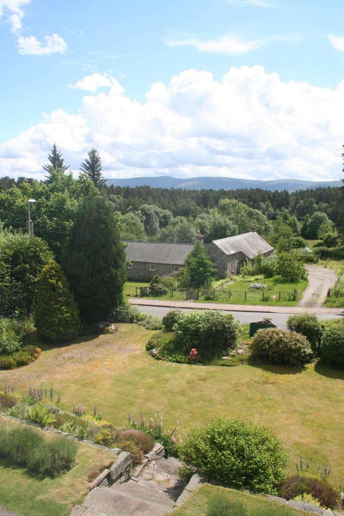 Rossmor Bed & Breakfast Grantown-on-Spey Ngoại thất bức ảnh