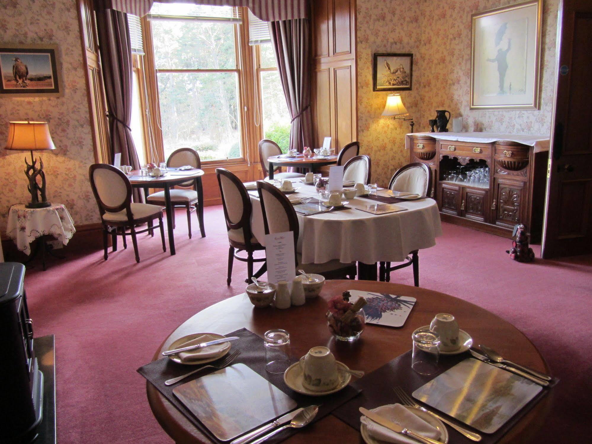 Rossmor Bed & Breakfast Grantown-on-Spey Ngoại thất bức ảnh