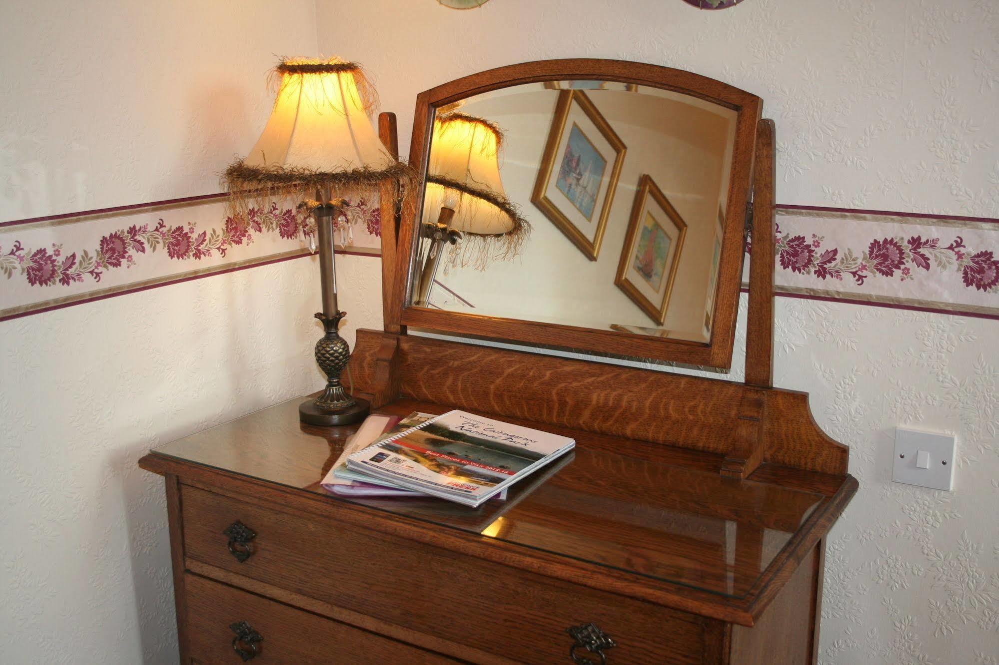 Rossmor Bed & Breakfast Grantown-on-Spey Ngoại thất bức ảnh